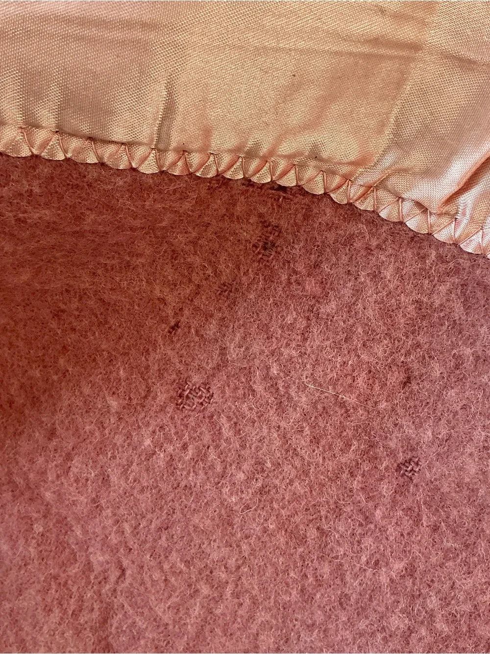 Vintage Pendleton 100% wool pale pink blanket. 71 x 74 satin binding USA, made